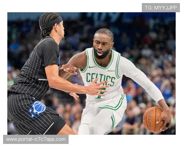 布朗连续9场30+追平伯德纪录，队史地位再获认可