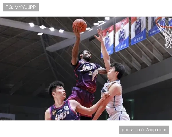 【2026年4月CBA联赛边路渗透与传中效率趋势·赛前·前瞻前瞻：青岛国信水产年轻后卫线将面临浙江广厦高压逼抢的考验